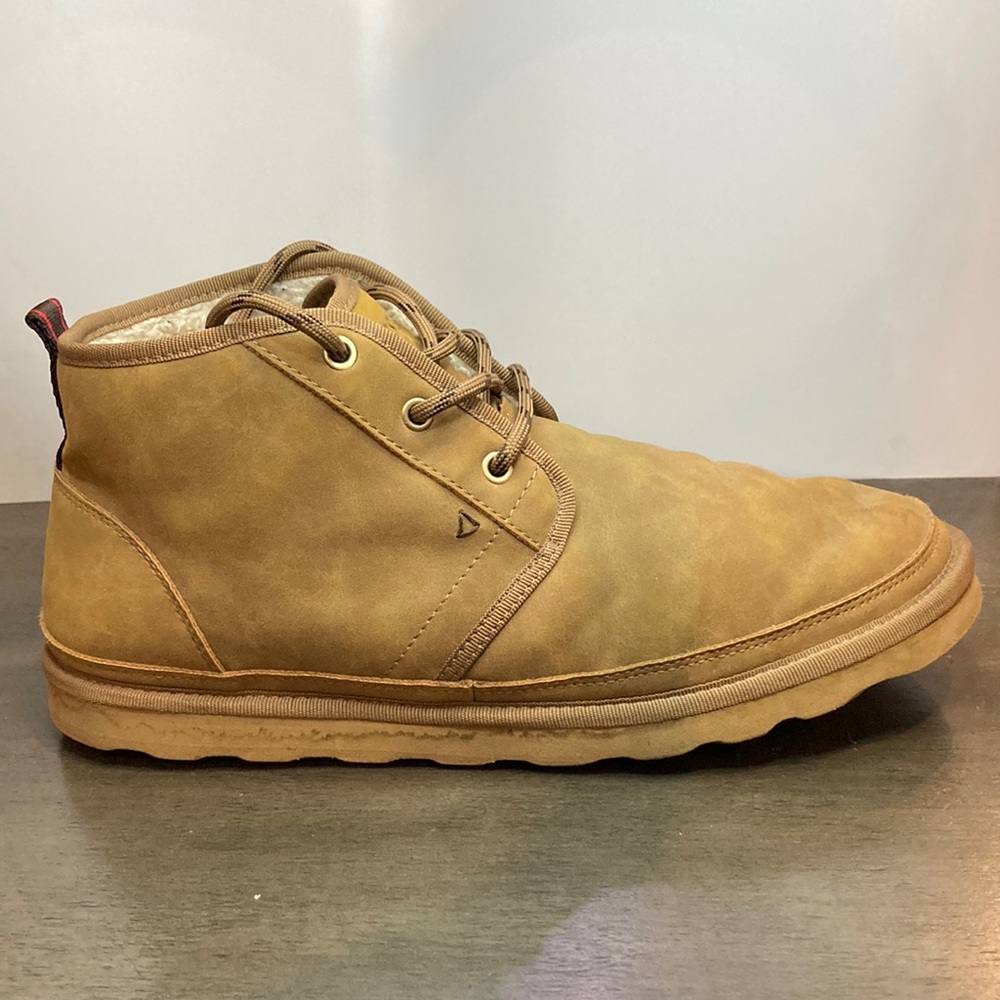 Guess Men Faux Fur Lined shoes size 11